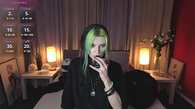 ToxicKittyy online show from February 8, 2026, 9:07 pm