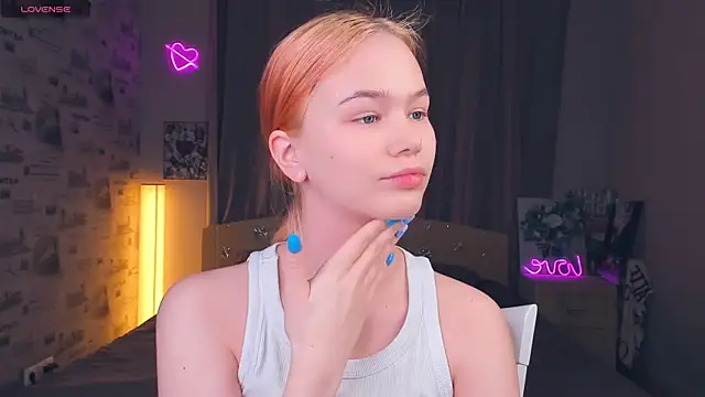 OwlLynn online show from February 21, 2026, 8:15 am