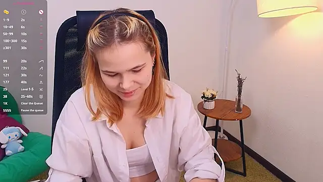 OwlLynn online show from April 27, 2026, 9:40 am