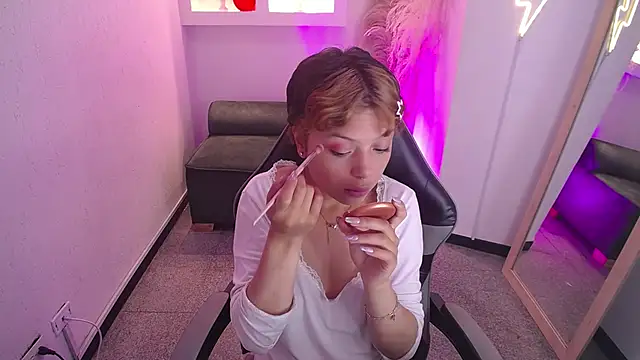 melodyy as online show from February 13, 2026, 1:51 pm