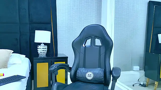 Snapshot of AshleyGingerr chatting on February 25, 2026, 9:13 pm AshleyGingerr online show from February 25, 2026, 9:13 pm