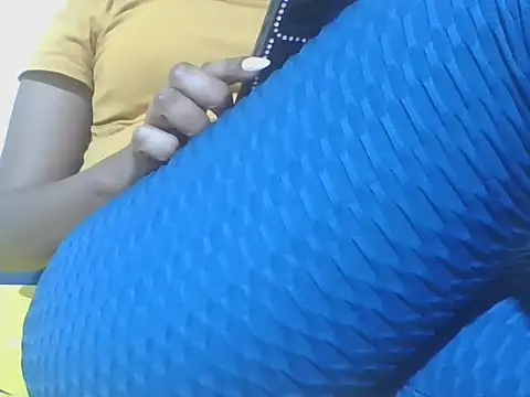 Littlemistress24 online show from April 3, 2026, 6:50 pm