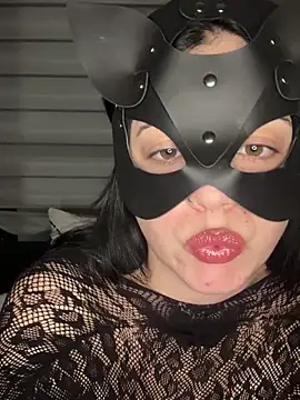 Snapshot of EvaLina111 chatting on February 14, 2026, 5:21 pm EvaLina111 online show from February 14, 2026, 5:21 pm