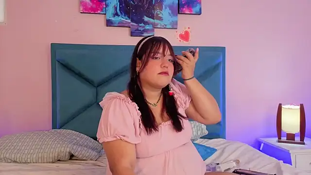 AleSweet online show from March 10, 2026, 12:32 pm