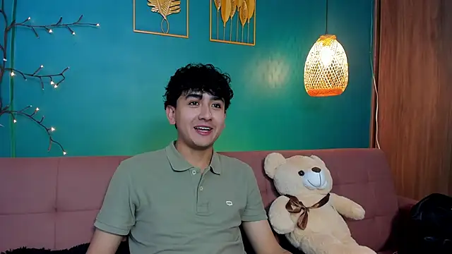 Snapshot of Christopher_Monroe_ chatting on January 18, 2026, 8:23 pm Christopher Monroe online show from January 18, 2026, 8:23 pm