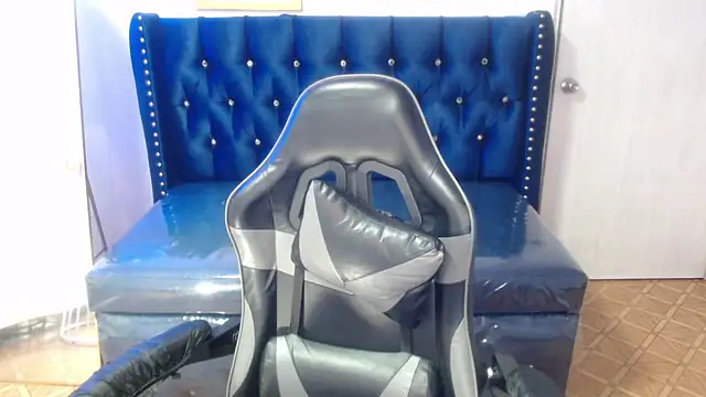 Candy Rose v online show from February 23, 2026, 1:08 pm