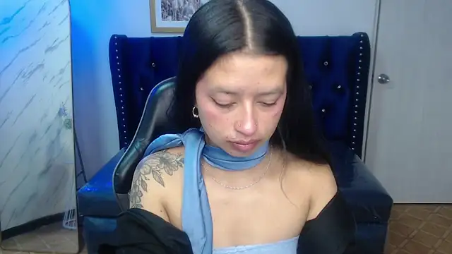 Candy Rose v online show from February 28, 2026, 1:23 pm