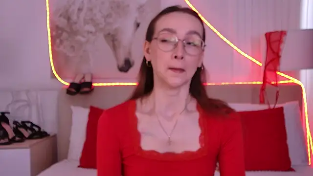 Emily Simon online show from May 25, 2026, 5:02 am