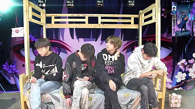 xiaohuangren01 online show from March 28, 2026, 1:27 am