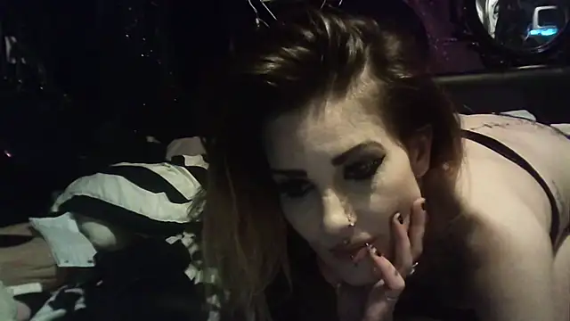 allymoon1369 online show from April 8, 2026, 9:26 pm