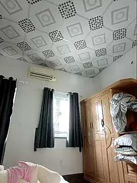 Famrita online show from April 9, 2026, 3:06 am