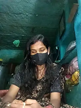 priyasharma899 online show from February 2, 2026, 8:29 pm