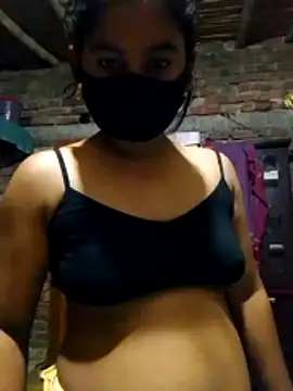 Hot Sweeti online show from March 30, 2026, 10:33 pm