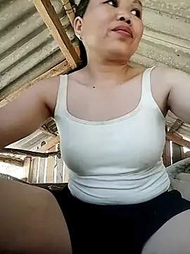 Sam-cute online show from April 12, 2026, 5:12 am