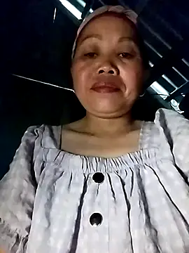 Sam-cute online show from April 22, 2026, 8:17 am