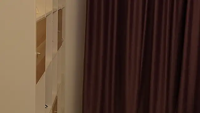 PearlMavie online show from February 25, 2026, 2:37 pm