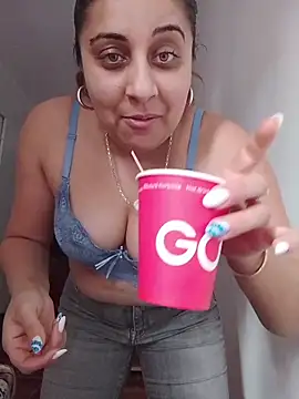 AntoAntonianna online show from February 19, 2026, 9:05 am