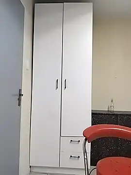 LUNAARXO1 online show from February 6, 2026, 10:57 pm