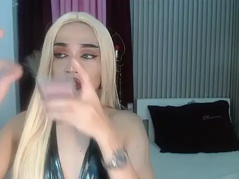 Kendalllust online show from May 28, 2026, 2:36 pm