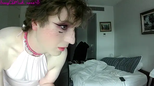 Snapshot of SissyCDMish chatting on July 24, 2026, 11:58 pm SissyCDMish online show from July 24, 2026, 11:58 pm