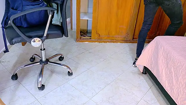 samirths boy  online show from April 8, 2026, 7:08 am