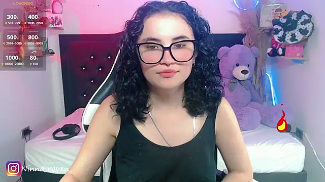 Snapshot of AriaDark chatting on June 5, 2026, 9:09 pm AriaDark online show from June 5, 2026, 9:09 pm