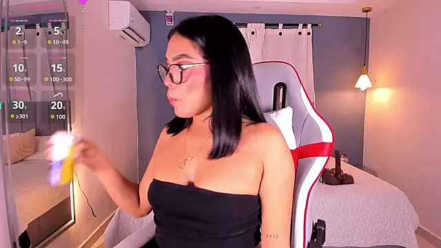 Snapshot of valentina_Noa chatting on July 5, 2026, 3:34 am valentina Noa online show from July 5, 2026, 3:34 am