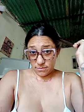 mariacarlota online show from May 9, 2026, 1:27 pm