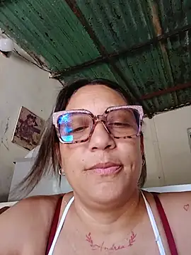 mariacarlota online show from May 24, 2026, 3:39 pm