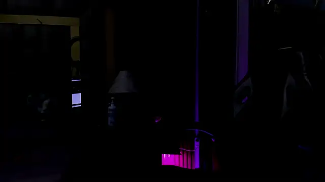 RossyAlvarez online show from April 9, 2026, 6:19 am