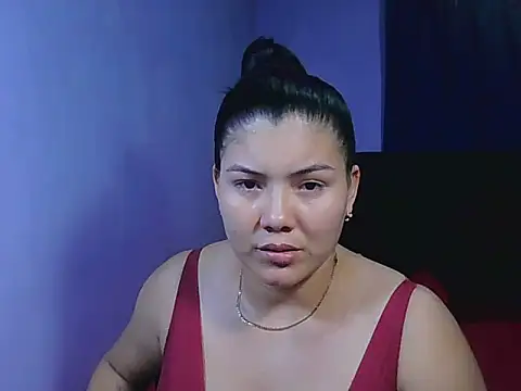 Snapshot of Violetta-Helena chatting on March 18, 2026, 11:19 pm Violetta-Helena online show from March 18, 2026, 11:19 pm