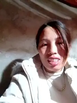 Snapshot of Gummiesu chatting on March 9, 2026, 5:50 pm Gummiesu online show from March 9, 2026, 5:50 pm