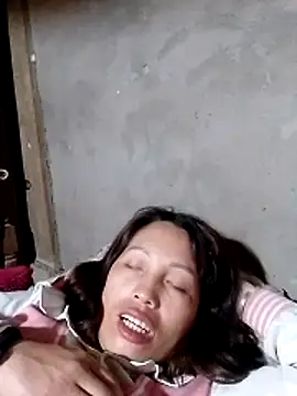 Snapshot of Gummiesu chatting on March 24, 2026, 8:14 pm Gummiesu online show from March 24, 2026, 8:14 pm