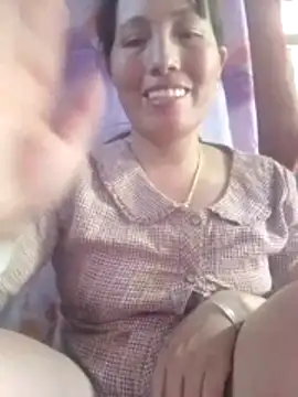 Snapshot of Gummiesu chatting on April 9, 2026, 6:19 am Gummiesu online show from April 9, 2026, 6:19 am