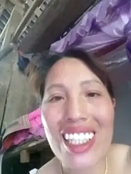 Snapshot of Gummiesu chatting on April 10, 2026, 9:25 am Gummiesu online show from April 10, 2026, 9:25 am