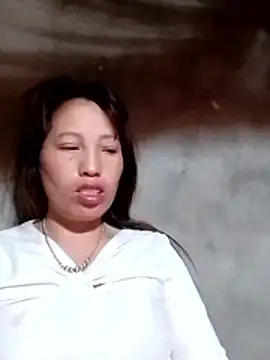 Snapshot of Gummiesu chatting on April 11, 2026, 8:02 pm Gummiesu online show from April 11, 2026, 8:02 pm