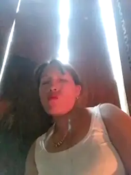 Snapshot of Gummiesu chatting on April 13, 2026, 10:43 am Gummiesu online show from April 13, 2026, 10:43 am