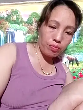 Snapshot of Gummiesu chatting on April 15, 2026, 1:51 pm Gummiesu online show from April 15, 2026, 1:51 pm