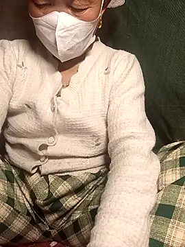 LoveShae 01 online show from February 13, 2026, 3:30 pm