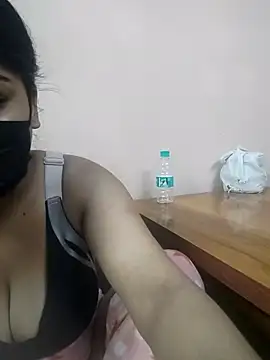 Snapshot of Shona_babu- chatting on February 16, 2026, 4:41 am Shona babu- online show from February 16, 2026, 4:41 am