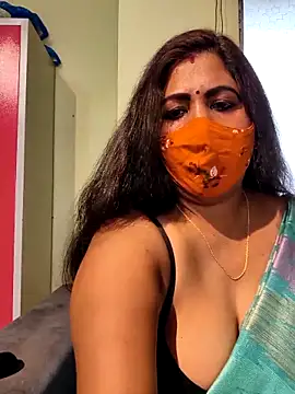 Snapshot of Poly_bhabi chatting on March 7, 2026, 10:23 am Poly bhabi online show from March 7, 2026, 10:23 am