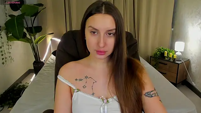 Snapshot of Celine_Coello chatting on March 27, 2026, 3:56 am Celine Coello online show from March 27, 2026, 3:56 am