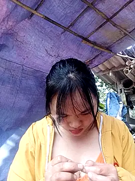 Snapshot of LISAA-6969 chatting on February 4, 2026, 2:06 am LISAA-6969 online show from February 4, 2026, 2:06 am