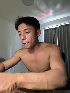 Yooo17 online show from March 11, 2026, 7:03 am