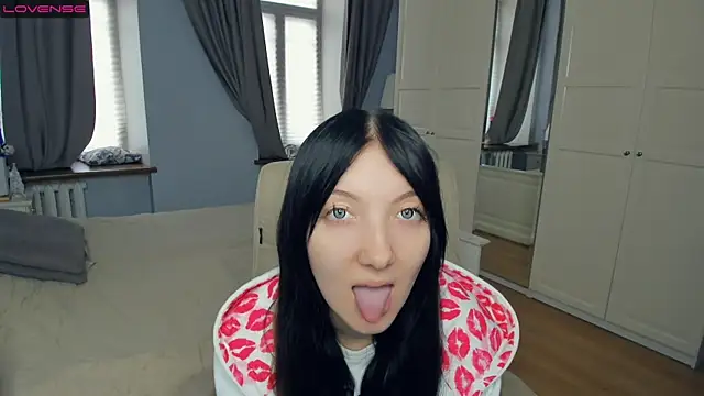 RoxanneComisky online show from February 8, 2026, 6:50 am