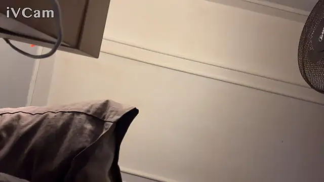 hotsexmi online show from March 6, 2026, 8:27 pm