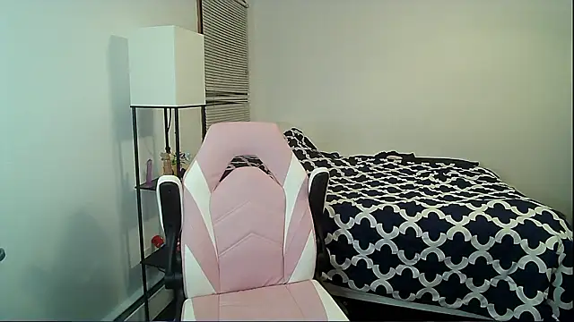 VanFairy526 online show from March 10, 2026, 9:36 am