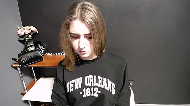 Sunny siren online show from February 13, 2026, 1:51 pm