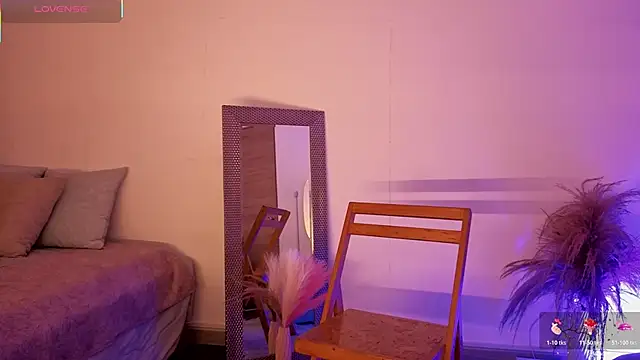 fransheskarossi online show from March 16, 2026, 12:09 pm