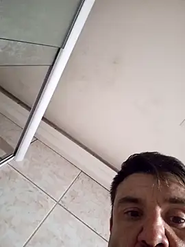 gato rafaelzn36 online show from April 10, 2026, 2:39 am